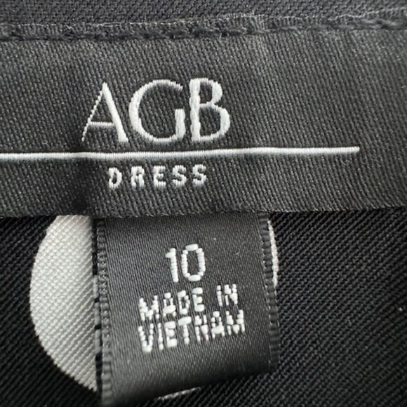 Sleeveless zip back - Picture 3 of 5